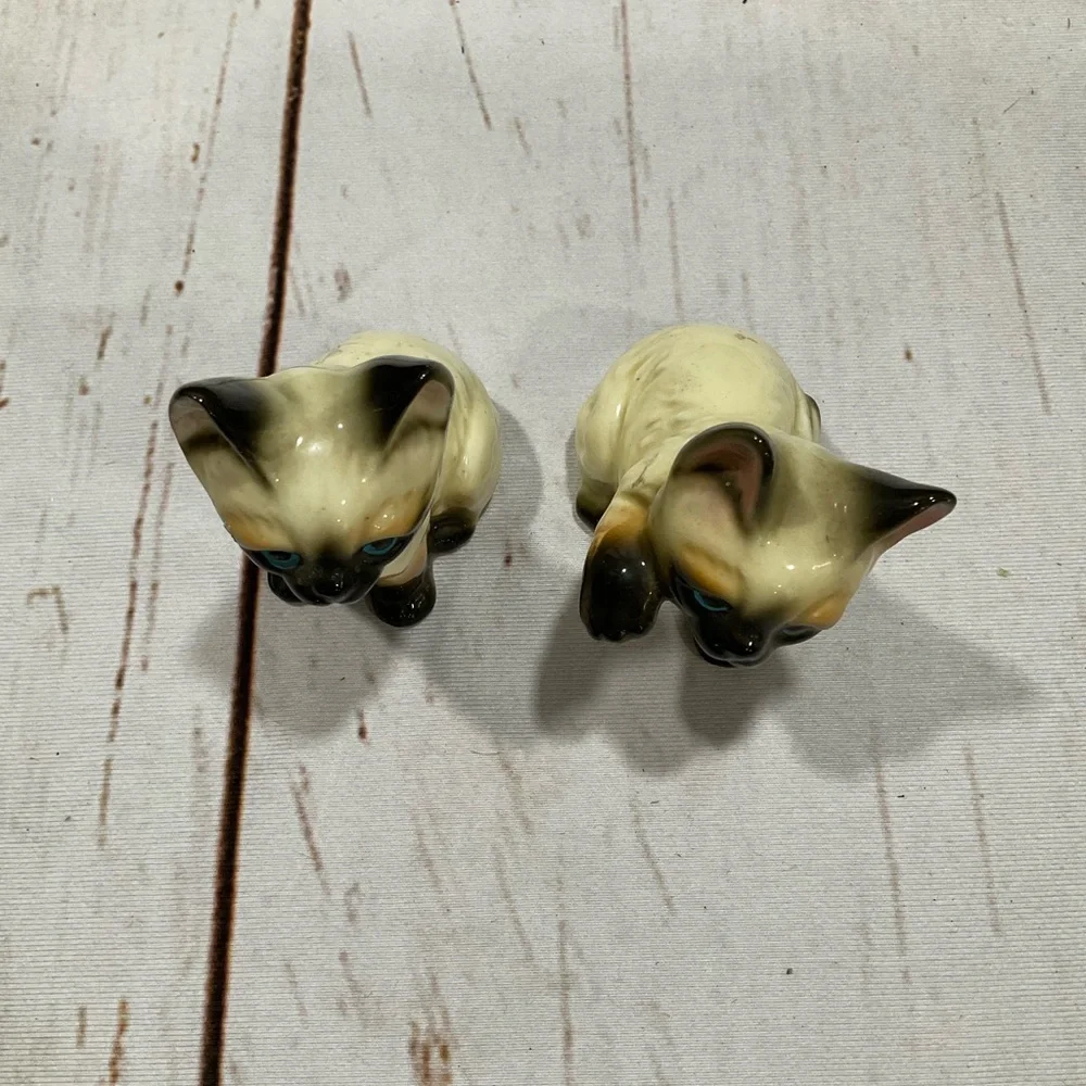 VINTAGE BRINNS BONE CHINA SIAMESE‎ KITTENS